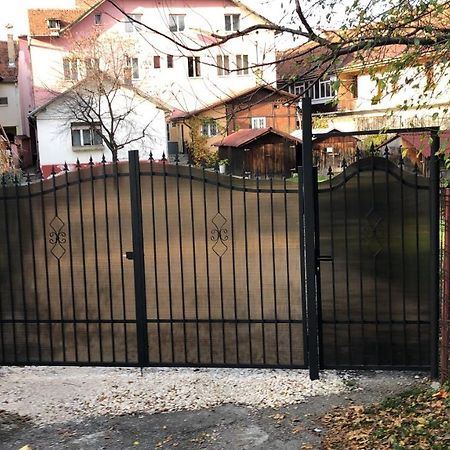 Stayplay Center Theater Braşov Exterior foto